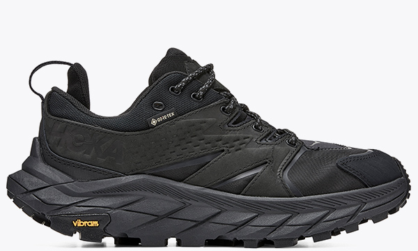 hoka black